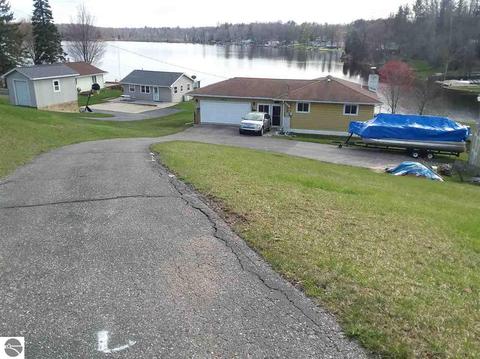 923 Richland Ave, Lupton, MI 48635 photo 5