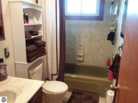 923 Richland Ave, Lupton, MI 48635 photo 23
