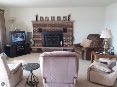 923 Richland Ave, Lupton, MI 48635 photo 13