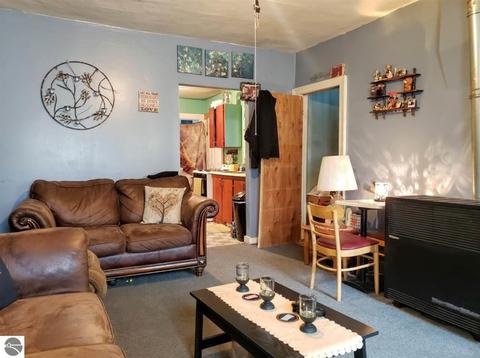 210 S St Johns St, Ithaca, MI 48847 photo 6