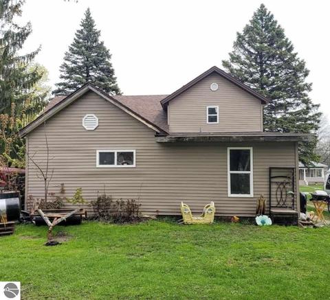 210 S St Johns St, Ithaca, MI 48847 photo 2