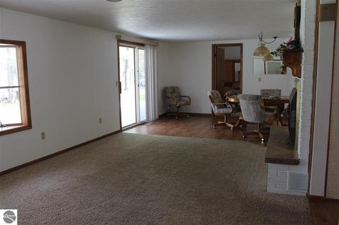 3660 Pineland Pt, Gladwin, MI 48624 photo 15