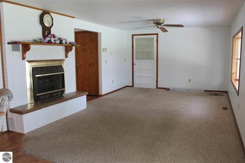 3660 Pineland Pt, Gladwin, MI 48624 photo 14