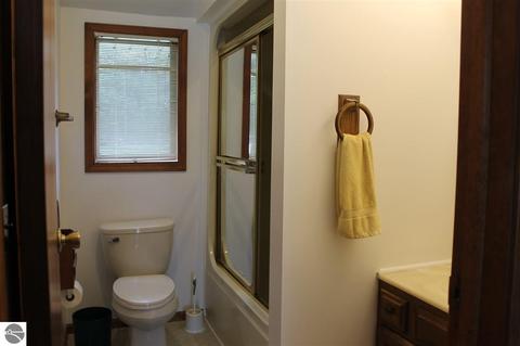 3660 Pineland Pt, Gladwin, MI 48624 photo 23