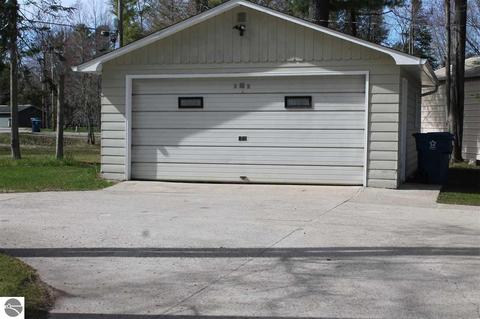 3660 Pineland Pt, Gladwin, MI 48624 photo 3