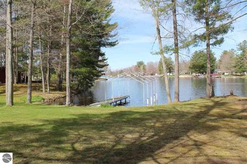 3660 Pineland Pt, Gladwin, MI 48624 photo 10