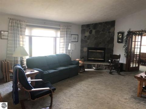 3515 Bee Ln, Lupton, MI 48635 photo 4