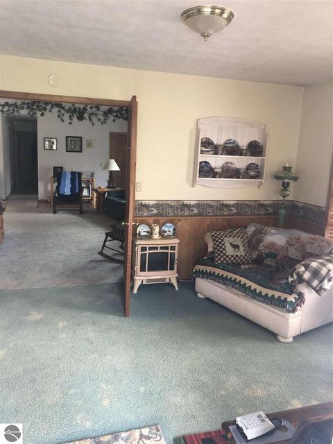 3515 Bee Ln, Lupton, MI 48635 photo 2