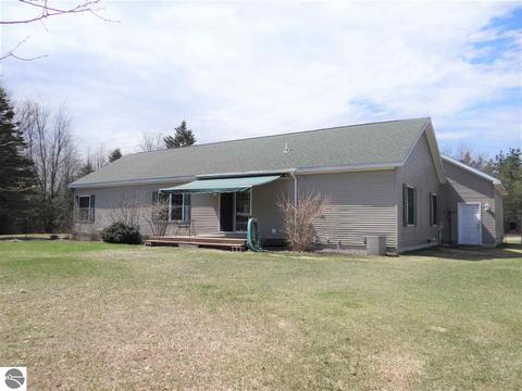 2687 Mohawk Trce, Interlochen, MI 49643 photo 30