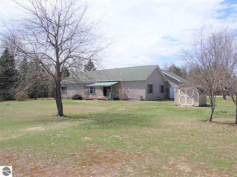 2687 Mohawk Trce, Interlochen, MI 49643 photo 31