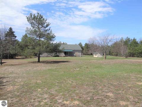 2687 Mohawk Trce, Interlochen, MI 49643 photo 32