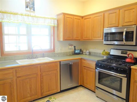2687 Mohawk Trce, Interlochen, MI 49643 photo 8