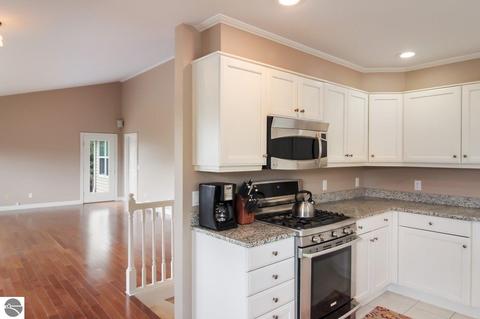 6464 E Hillside Dr, Cedar, MI 49621 photo 9
