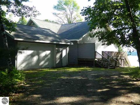 1839 Eastern Ave, Weidman, MI 48893 photo 3