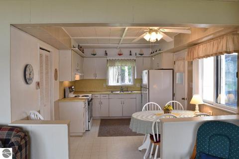 3473 Deerfield Ln, Lupton, MI 48635 photo 9
