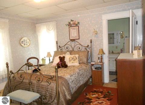 110 E Wright Ave, Shepherd, MI 48883 photo 10