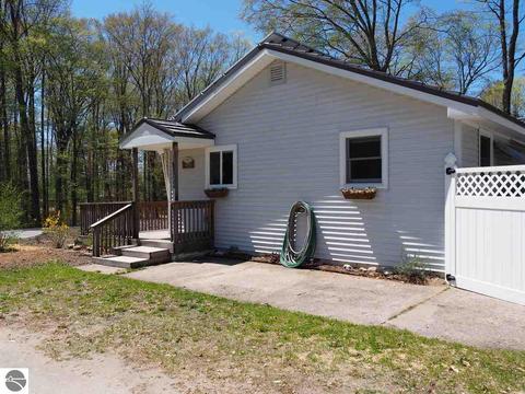 8202 Deadstream Rd, Honor, MI 49640 photo 20