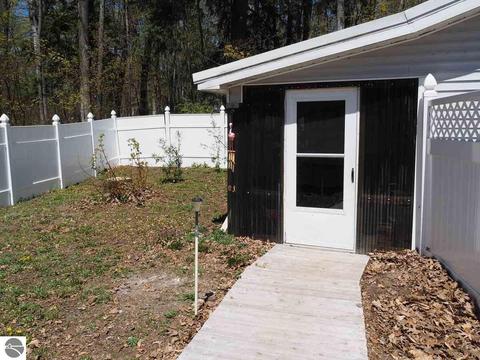 8202 Deadstream Rd, Honor, MI 49640 photo 14
