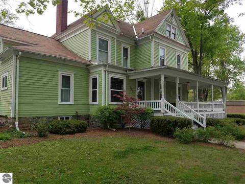 202 S Fourth St, Shepherd, MI 48883 photo 2