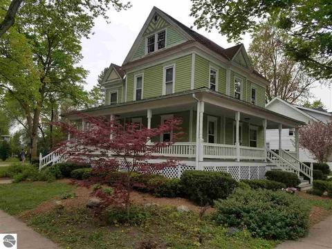 202 S Fourth St, Shepherd, MI 48883 photo 1