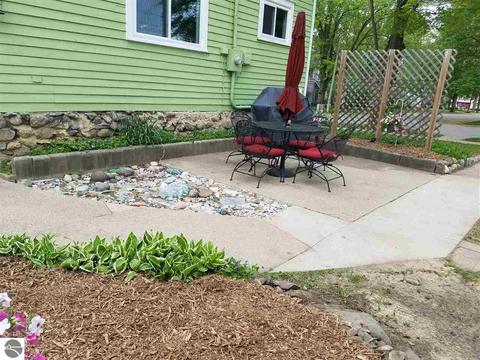 202 S Fourth St, Shepherd, MI 48883 photo 4