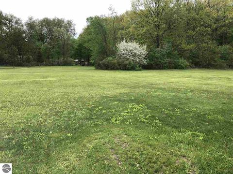8319 Upton Dr, Shepherd, MI 48883 photo 31
