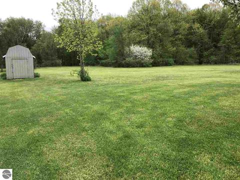 8319 Upton Dr, Shepherd, MI 48883 photo 30
