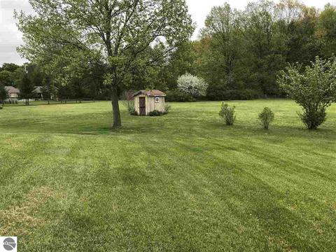 8319 Upton Dr, Shepherd, MI 48883 photo 32