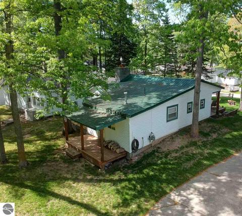 1818 Arbor Dr, Lake George, MI 48633 photo 23