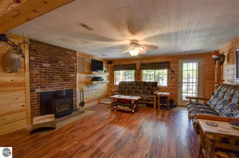 1818 Arbor Dr, Lake George, MI 48633 photo 8