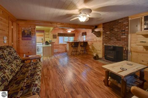 1818 Arbor Dr, Lake George, MI 48633 photo 6