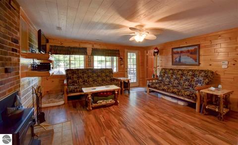 1818 Arbor Dr, Lake George, MI 48633 photo 9