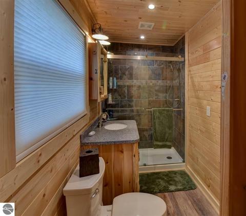 1818 Arbor Dr, Lake George, MI 48633 photo 17