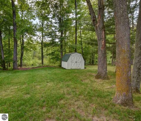 1818 Arbor Dr, Lake George, MI 48633 photo 27