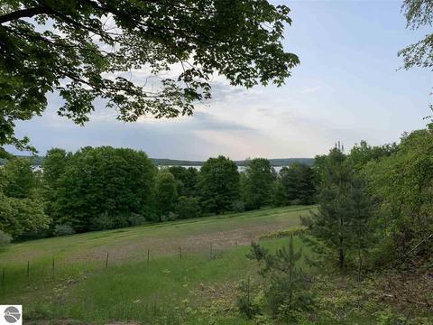 5494 E Hidden Beech Dr, Cedar, MI 49621 photo 10