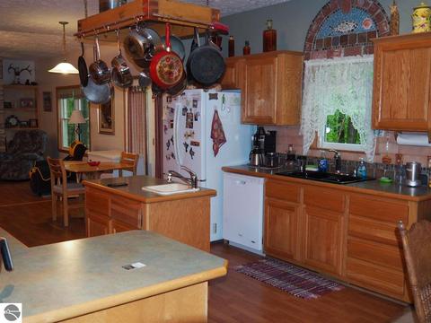 18779 Firefly Ln, Interlochen, MI 49643 photo 9