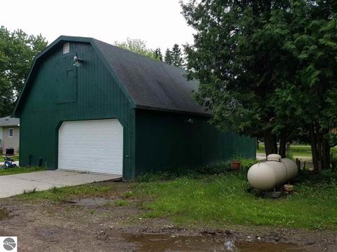 8905 E Remus Rd, Mount Pleasant, MI 48858 photo 21