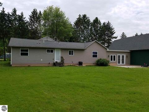 8905 E Remus Rd, Mount Pleasant, MI 48858 photo 23