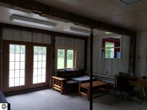 8905 E Remus Rd, Mount Pleasant, MI 48858 photo 17