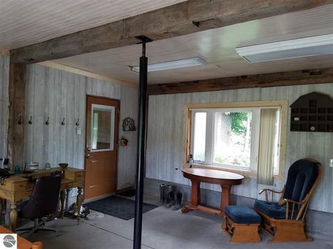 8905 E Remus Rd, Mount Pleasant, MI 48858 photo 18
