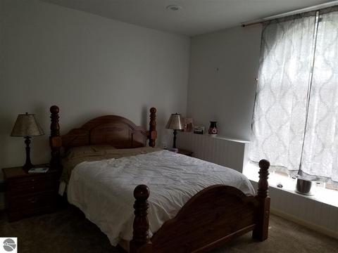 8905 E Remus Rd, Mount Pleasant, MI 48858 photo 12