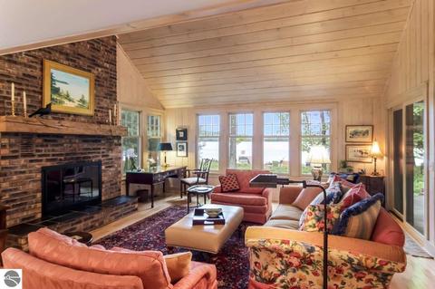 738 E Traverse Lake Rd, Cedar, MI 49621 photo 18