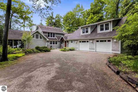 738 E Traverse Lake Rd, Cedar, MI 49621 photo 7