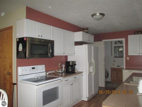 3736 Darton Rd, Hale, MI 48739 photo 3