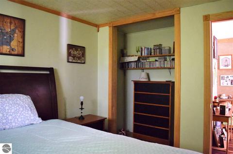 4716 S Loomis Rd, Shepherd, MI 48883 photo 17