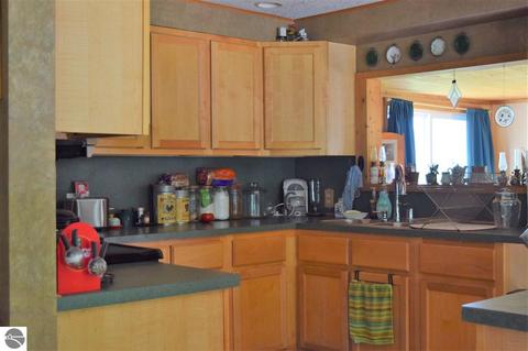 4716 S Loomis Rd, Shepherd, MI 48883 photo 12