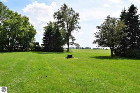 4716 S Loomis Rd, Shepherd, MI 48883 photo 5