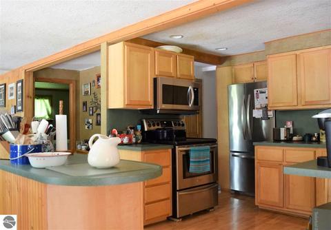 4716 S Loomis Rd, Shepherd, MI 48883 photo 11