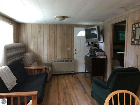 3552 Lakeside Dr, Lupton, MI 48635 photo 8