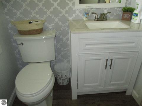 320 Norton Gibbs Dr, Ithaca, MI 48847 photo 9